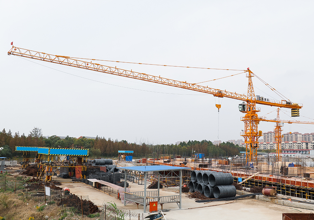 QTZ125 (6015) TopKit Construction Tower Crane 10T -kuormakapasiteetti